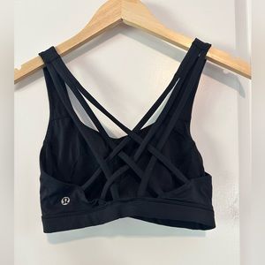 Lululemon Free to Be Serene Bra